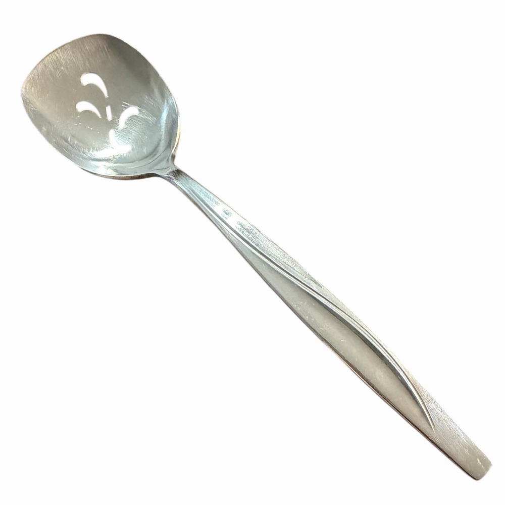 WM Rogers & Son International Silverplate Sea Spray‎ Bon Bon Slotted Spoon